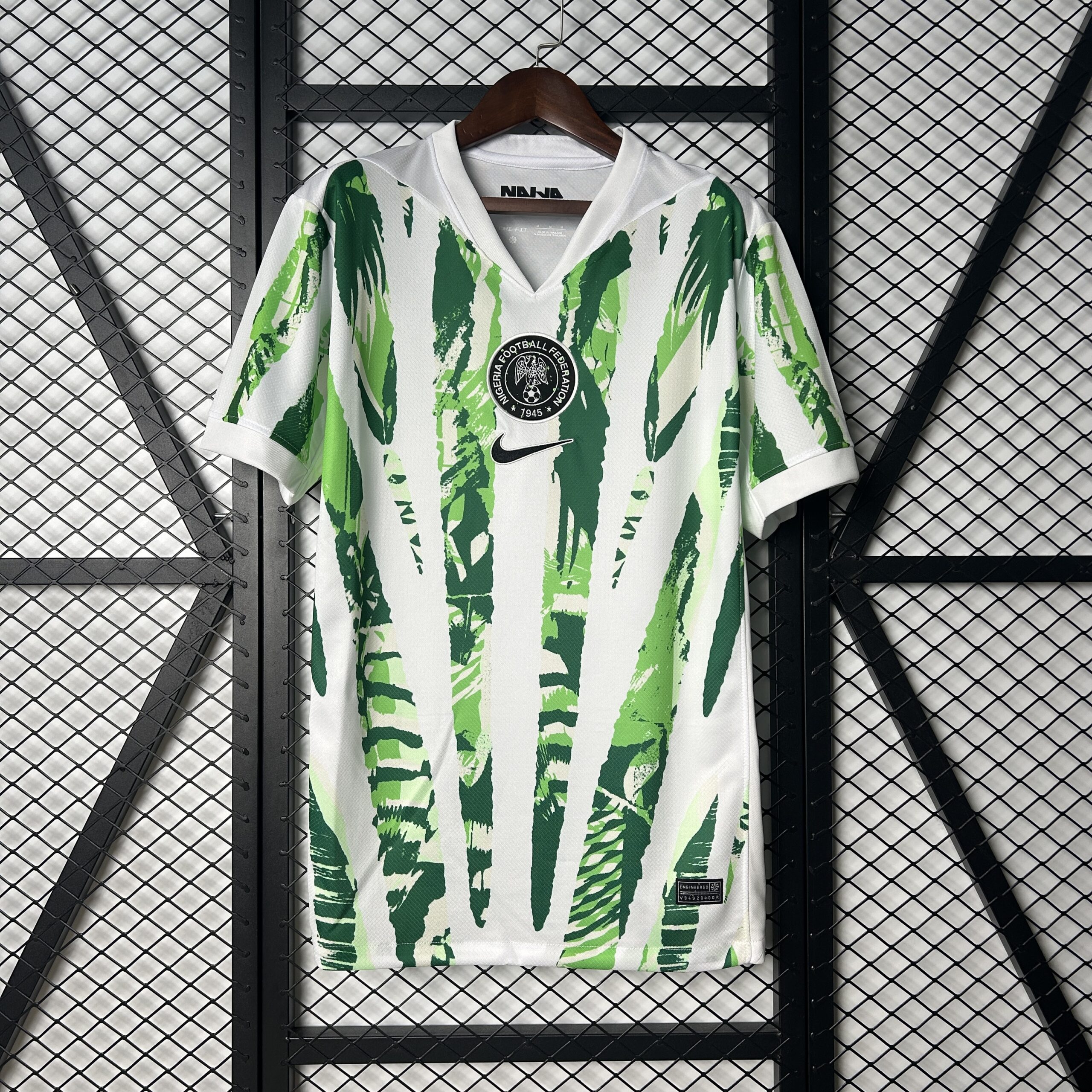 Nigeria | Home 25/26