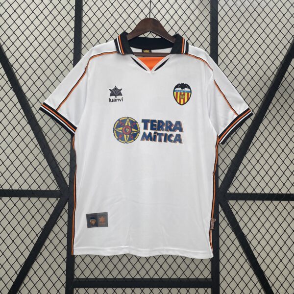 Valencia | Home 99/00