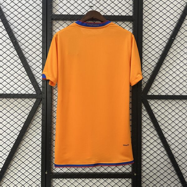 Barcelona | Away 06/07 - Image 2