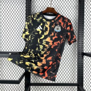 Newcastle United | Pre-match training 25/26